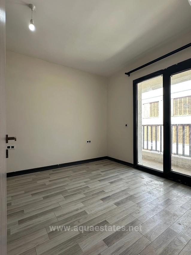 3+1-Zimmer-Wohnung Im 2. Stock Einer Wohnanlage Mit Sicherheitsdienst In Köyceğiz Zu Vermieten. Alle Zimmer Sind Klimatisiert.