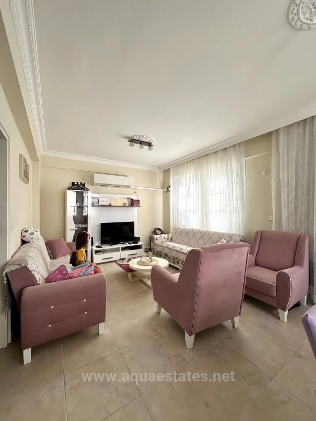 Villa Mit Pool Auf Einem Grundstück Im Stadtteil Fethiye Akarca