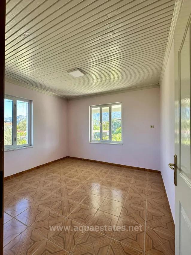In Zeytinalanı Mahallesi, Spacious 3+1 Flat For Rent In Köyceğiz.