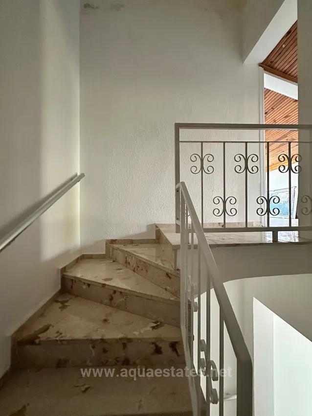 Im Zentrum Von Köyceğiz Und Innerhalb Der Anlage 5 Zimmer 1 Salon Zur Miete Haus