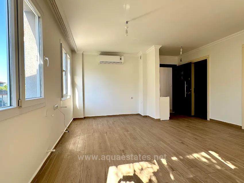Zentrale Lage In Köyceğiz Mit Geschlossenem Balkon Und Klimaanlage 1+1 Wohnung