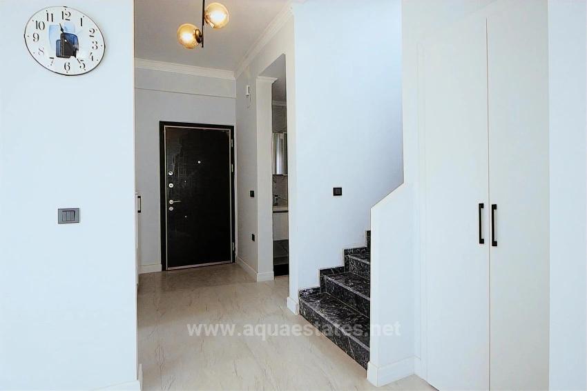 Freistehende Villa Mit 4+1 Bädern In Köyceğiz Zu Vermieten. Alle Zimmer Klimatisiert.