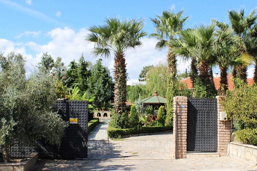 Luxusvilla Mit Pool Auf 1458 M² Grundstück Zum Verkauf In Köyceğiz