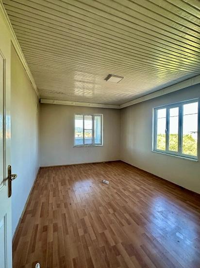 3+1 Wohnung Zur Miete Im Stadtteil Zeytinalanı, Köyceğiz.