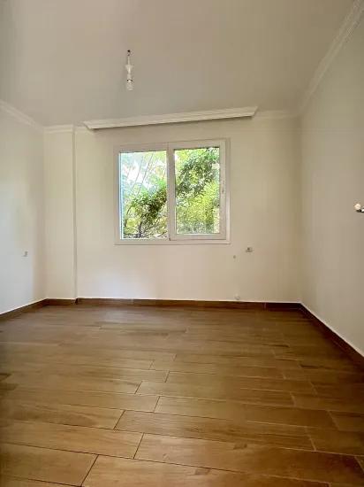 Zentrale Lage In Köyceğiz Mit Geschlossenem Balkon Und Klimaanlage 1+1 Wohnung
