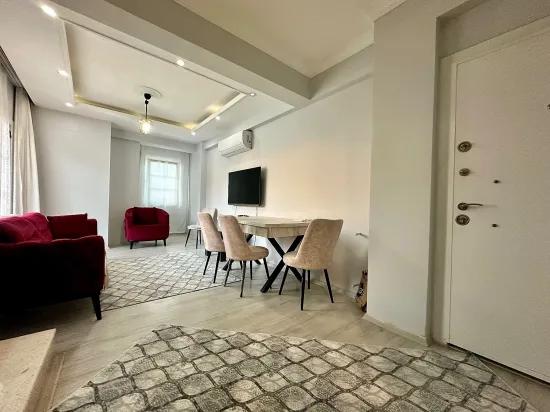 Im Zentrum von Köyceğiz klimatisiert und möbliert Duplex 3+1 Wohnung
