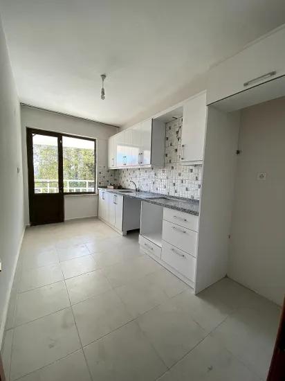 Köyceğiz Gülpınar Viertel 2+1 Mit großem Balkon Zu vermietende Wohnung