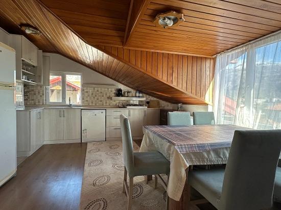 Köyceğiz Yenimahalle Große, Klimatisierte, Möblierte 2+1-Wohnung Mit Terrasse Zu Vermieten