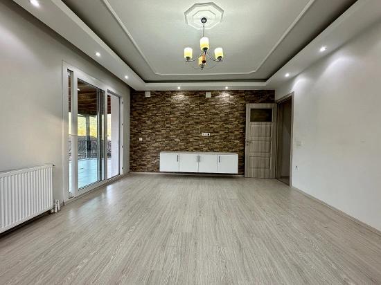 2+1-Zimmer-Ferienwohnung Mit Pool, Zentralheizung Und Großem Balkon In Köycegiz