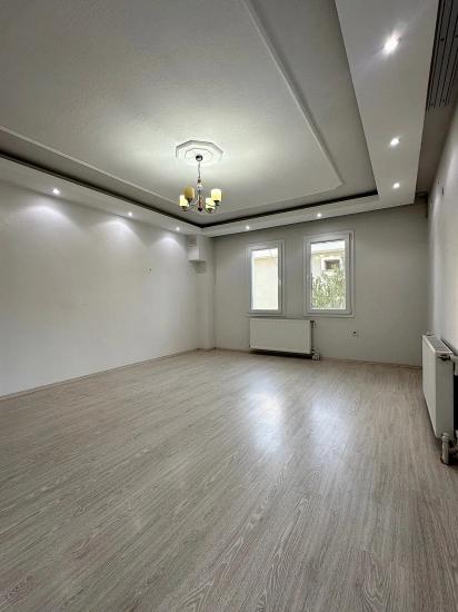 2+1-Zimmer-Ferienwohnung Mit Pool, Zentralheizung Und Großem Balkon In Köycegiz