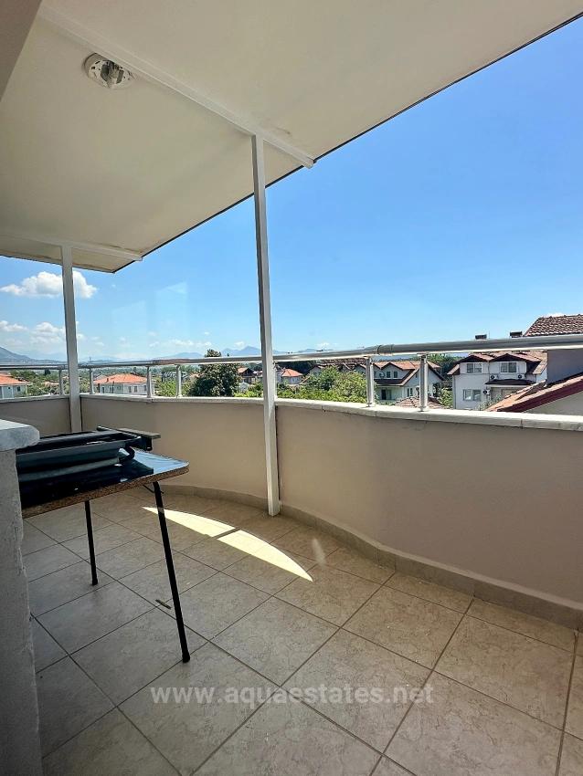 In The Centre Of Köyceğiz, A 3+1 Flat With A Spacious Usage Area