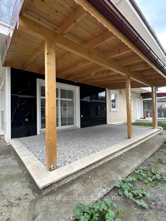 1+1 Garden Floor Flat For Sale In Köyceğiz Gelişim Neighborhood