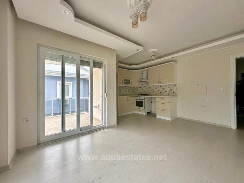 В Центре Города Кёйджегиз Сдаются В Аренду Три Двухуровневые Квартиры С Кондиционерами (3+1).