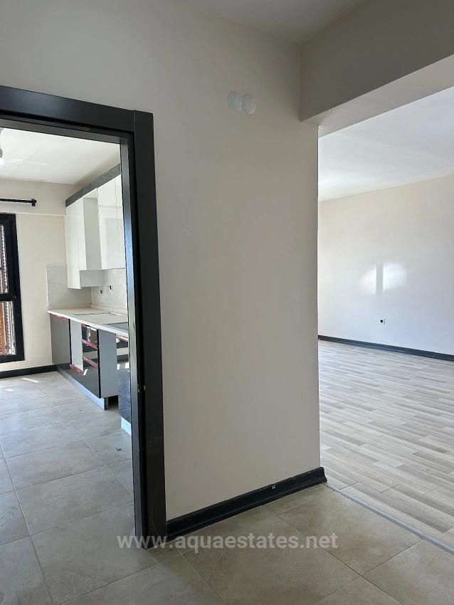 Köyceğiz De Site İcinde 2. Kat Tum Odalari Klimali 3+1 Kiralik Daire