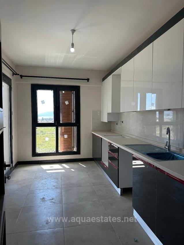 Köyceğiz De Site İcinde 2. Kat Tum Odalari Klimali 3+1 Kiralik Daire