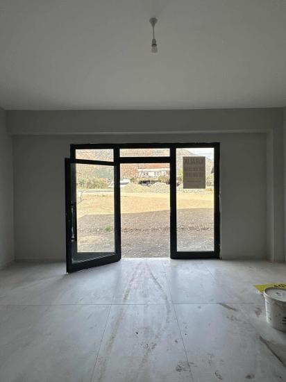 Toparlar Ana Cadde Üzerinde Kiralık Dükkan/Mağaza