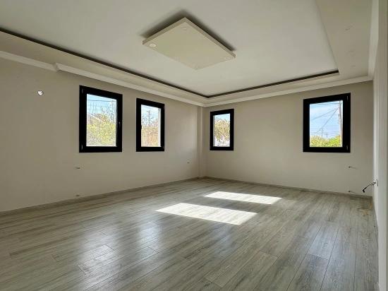 Koycegiz De Bahce Kati Ebeveyn Banyolu 3+1 Kiralık Daire